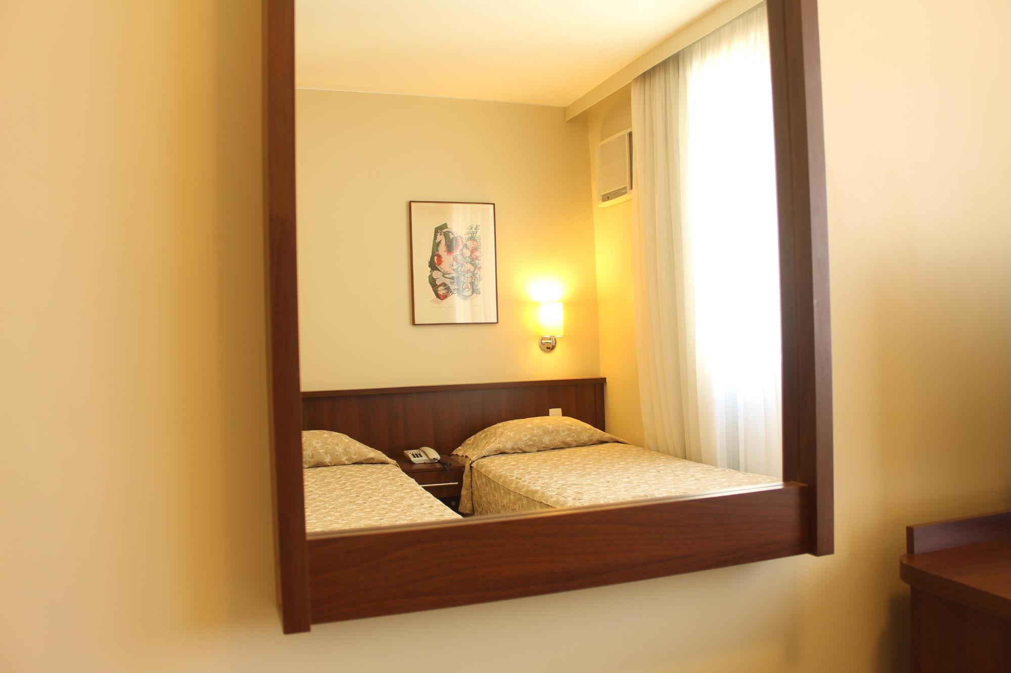 Aracoara Hotel Brasilia Exterior photo